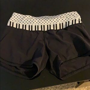 Lululemon size 4 shorts